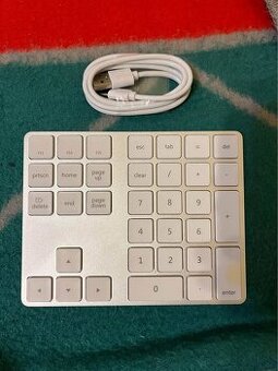 Predám Bluetooth numerickú klávesnicu Satechi – spoľahlivá