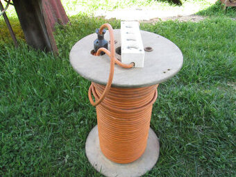 predlzovaci kabel
