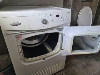Sušička whirpool