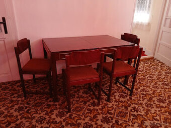 Jedálenský set