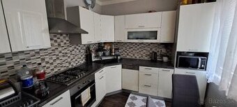 Kompletne prerobený 2,5 izbový byt s balkónom