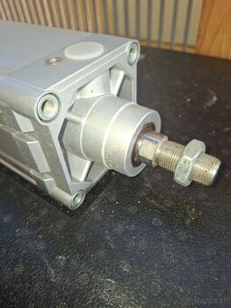 8ks Festo DNC-100-200-PPV-A
