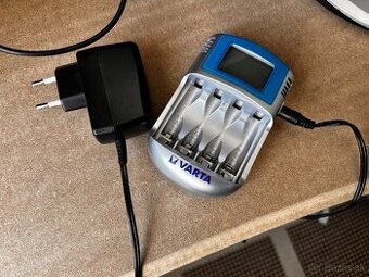 🔋 VARTA Nabíjačka batérií + adaptér 🔌