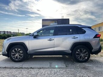 Predam Toyota RAV4 2.5 Hybrid e-CVT Executive AWD 8x disky