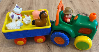 Hrajúci traktor so zvieratkami