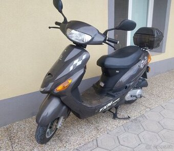 Predam skuter vonroad 50cm3 4takt Rok 2007