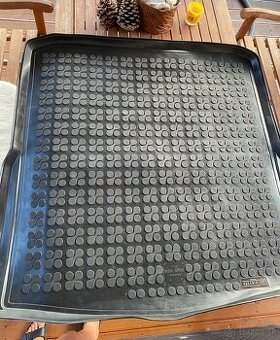 Gumová vaňa Škoda superb Rezaw Plast