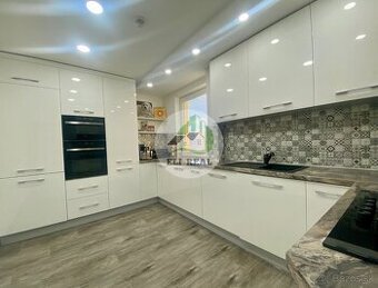 Na predaj zariadený 3 izb. byt , 77m2 + loggia , sídlisko Ko