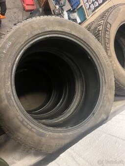 Zimne gumy 225/50 R20