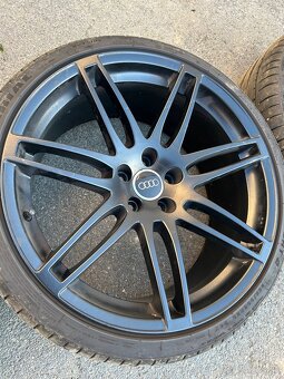 Predám / vymením Elektróny R20 AUDI + letné pneumatiky /