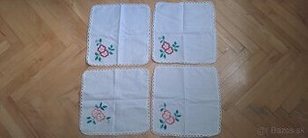 4 ručne vyšívané obrúsky