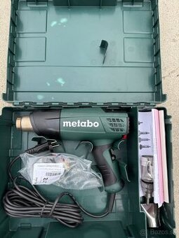 Teplovzdušná pištol s LCD METABO