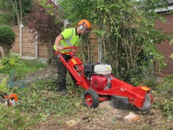 Frezovanie pňov, pňova freza šiepkovanie konárov a bioodpadu