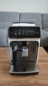 Philips EP3343/90 Series 3300 LatteGo