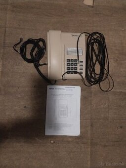 Retro telefón Tesla