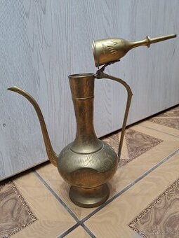 karafa z indickej mosadze