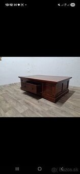 Predám konfernebčný stolík ťažký masív