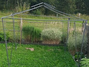 altánok  konštrukcia  bez plachty