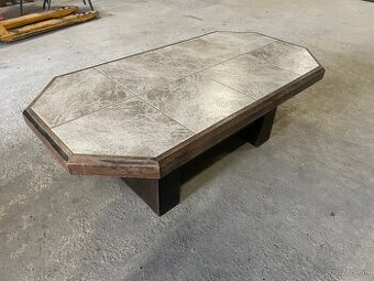 Konferenčný stolík