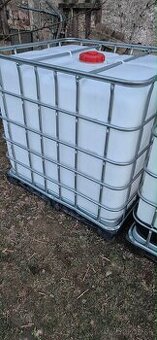 Plastová nádrž IBC 1000L nádoba