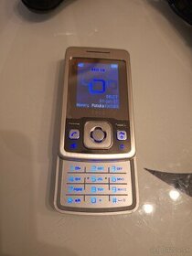 Sony Ericsson T303 Bazár u Milusky