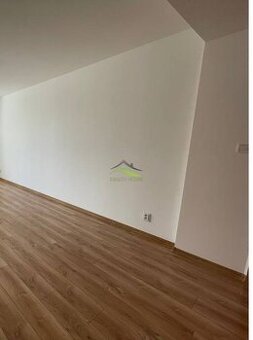 Slnečný 3 izbový byt 75 m2 v Michalovciach