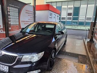 Škoda superb2