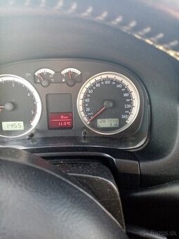 Volkswagen golf 4 1,9tdi 74kw r.v2002