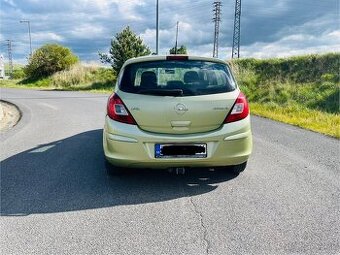 Opel Corsa 1.2 benzín