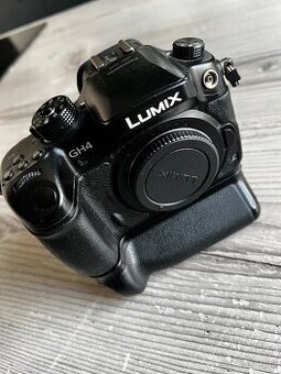 Panasonic GH4 - 1