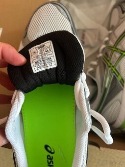 Úplne nové, ani raz nepoužité ASICSY -PATRIOT 13
