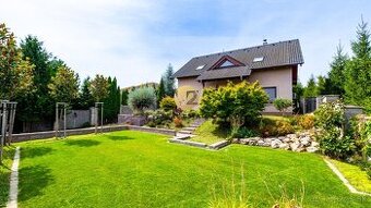 Na predaj väčší 5i RD s dvojgarážou, Nitra - Malý Lapáš