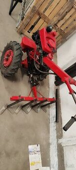 Vari malotraktor