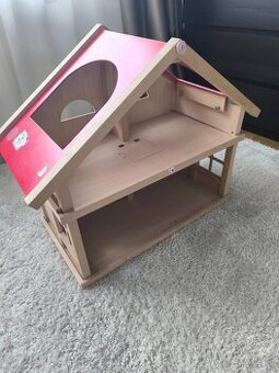 Predám drevený domcek