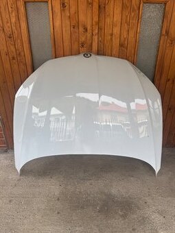 Škoda Superb III 3 2015- kapota