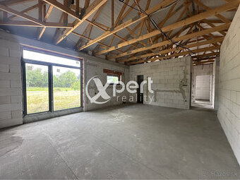 NOVOSTAVBA RODINNÉHO DOMU-ŠPIČKOVÉ BÝVANIE V NOVOM