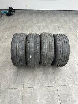 Letné pneu 215/50r18