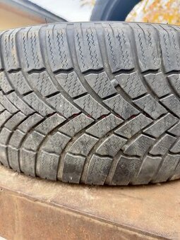 Zimné pneumatiky 215/55 R17