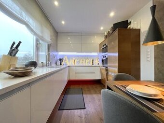 NÁJOM - 3 IZBOVÝ BYT S LOGGIOU, JIRÁSKOVA, BARDEJOV