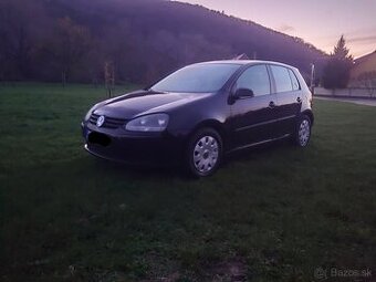 VW Golf 5  1,6 benzín AUTOMAT