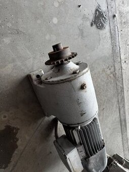 priemyselný prevodový elektromotor SEW-EUR