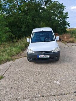 Oprel combo 1,3 Jtd r.v. 2011