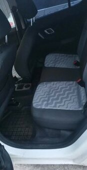 Predám fabiu 2 1.2 44kw motor zachovali aj znútra