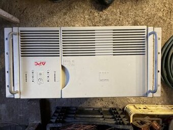 Predám UPS záložný zdroj APC Smart-UPS 3000