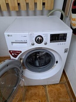 Predám práčka značka LG 8kg digitálne s osušku