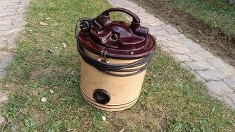 Predám starožitný vysávač