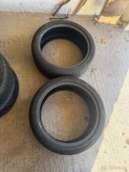 235/40 R19 Pirelli POWERGY letné pneumatiky