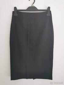 Cierna sukňa Zara