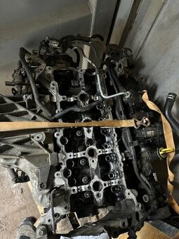 Predám/rozpredam motor m9r na Renault trafic2010