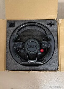 Predám upravený Audi R8 volant s zeleným prešívaním